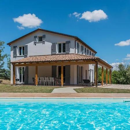 Teresa 16 Villa Sant'Angelo in Pontano