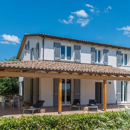 Teresa 16 Sant'Angelo in Pontano