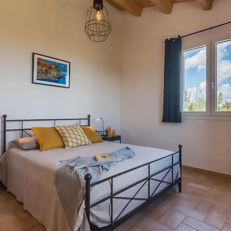 Teresa 16 Villa Sant'Angelo in Pontano