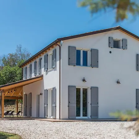 Teresa 16 Villa Sant'Angelo in Pontano